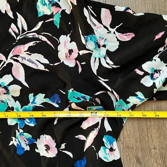 Lane Bryant Women Plus Size Black Floral Tunic Blouse Belt Tie Size 22/24 - Picture 8 of 10